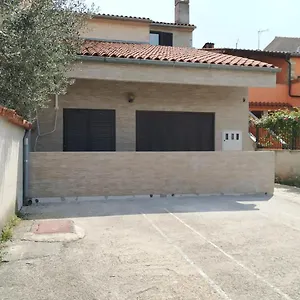 https://apartments-zlatko-pula.in-istria.net